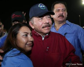 250 Buses Nuevos para el Pueblo: Obras de Amor, Obras de Buen Corazón 