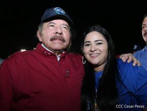 250 Buses Nuevos para el Pueblo: Obras de Amor, Obras de Buen Corazón 