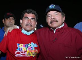 250 Buses Nuevos para el Pueblo: Obras de Amor, Obras de Buen Corazón 