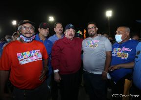 250 Buses Nuevos para el Pueblo: Obras de Amor, Obras de Buen Corazón 