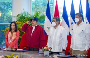 Reunión del Presidente Daniel Ortega y Compañera Rosario con el Presidente de Honduras Juan Orlando Hernández