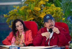 Reunión del Presidente Daniel Ortega y Compañera Rosario con el Presidente de Honduras Juan Orlando Hernández