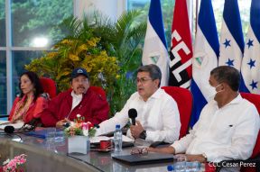 Reunión del Presidente Daniel Ortega y Compañera Rosario con el Presidente de Honduras Juan Orlando Hernández