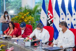 Reunión del Presidente Daniel Ortega y Compañera Rosario con el Presidente de Honduras Juan Orlando Hernández