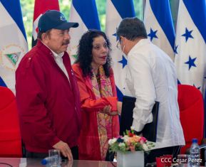 Reunión del Presidente Daniel Ortega y Compañera Rosario con el Presidente de Honduras Juan Orlando Hernández