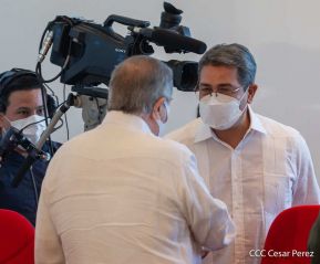 Reunión del Presidente Daniel Ortega y Compañera Rosario con el Presidente de Honduras Juan Orlando Hernández