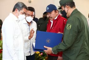 Reunión del Presidente Daniel Ortega y Compañera Rosario con el Presidente de Honduras Juan Orlando Hernández