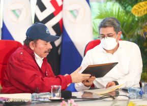 Reunión del Presidente Daniel Ortega y Compañera Rosario con el Presidente de Honduras Juan Orlando Hernández