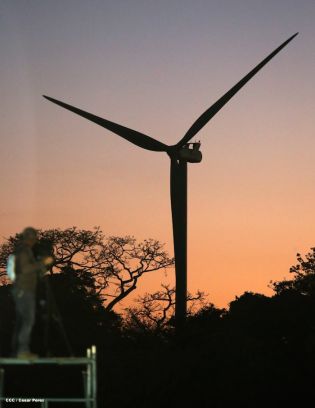 Presidente Daniel inaugura Parque Eólico “Comandante Camilo Ortega” en Rivas