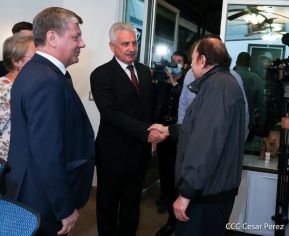 Comandante Daniel recibe mensaje del Presidente de la Federación de Rusia, Compañero Vladimir Putin