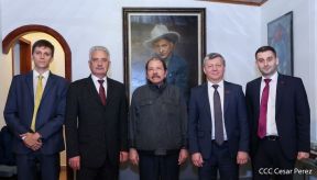 Comandante Daniel recibe mensaje del Presidente de la Federación de Rusia, Compañero Vladimir Putin