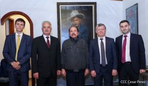 Comandante Daniel recibe mensaje del Presidente de la Federación de Rusia, Compañero Vladimir Putin