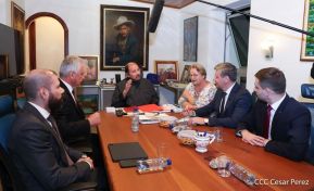 Comandante Daniel recibe mensaje del Presidente de la Federación de Rusia, Compañero Vladimir Putin