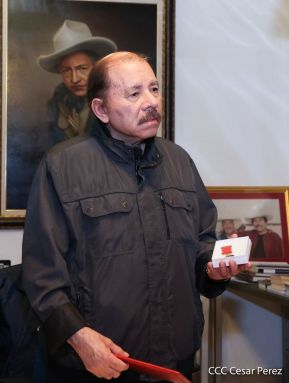 Comandante Daniel recibe mensaje del Presidente de la Federación de Rusia, Compañero Vladimir Putin