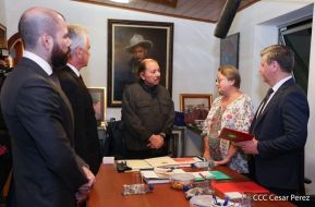 Comandante Daniel recibe mensaje del Presidente de la Federación de Rusia, Compañero Vladimir Putin