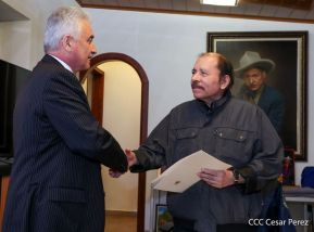 Comandante Daniel recibe mensaje del Presidente de la Federación de Rusia, Compañero Vladimir Putin