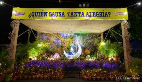 Familias disfrutan ambientes mariano y navideño en Avenida Bolívar y Plaza de la Revolución