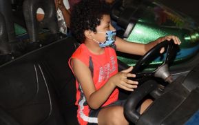 Familias disfrutan ambientes mariano y navideño en Avenida Bolívar y Plaza de la Revolución