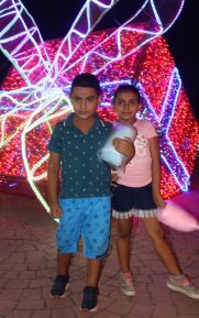 Familias disfrutan ambientes mariano y navideño en Avenida Bolívar y Plaza de la Revolución