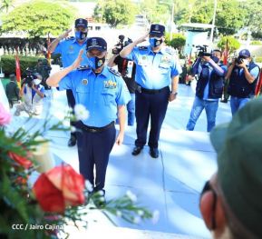 Acto en conmemoración del Día del Soldado de la Patria