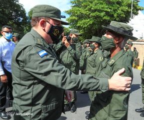 Acto en conmemoración del Día del Soldado de la Patria