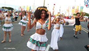 ¡Un Fin de Semana Enorme, Grande, de tanta Fiesta!