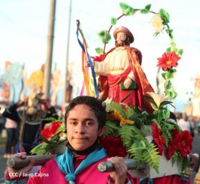 ¡Un Fin de Semana Enorme, Grande, de tanta Fiesta!