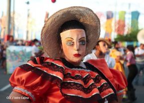 ¡Un Fin de Semana Enorme, Grande, de tanta Fiesta!