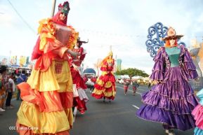 ¡Un Fin de Semana Enorme, Grande, de tanta Fiesta!