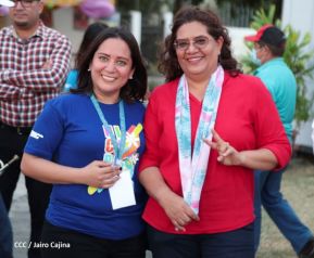 ¡Un Fin de Semana Enorme, Grande, de tanta Fiesta!