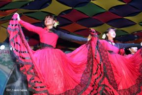 ¡Un Fin de Semana Enorme, Grande, de tanta Fiesta!