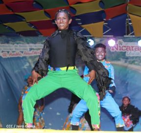 ¡Un Fin de Semana Enorme, Grande, de tanta Fiesta!