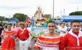 ¡Un Fin de Semana Enorme, Grande, de tanta Fiesta!