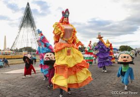 ¡Un Fin de Semana Enorme, Grande, de tanta Fiesta!