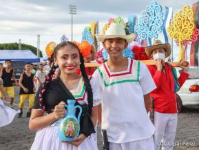 ¡Un Fin de Semana Enorme, Grande, de tanta Fiesta!