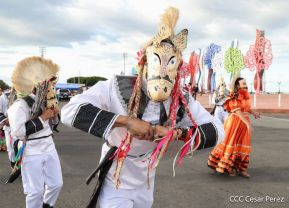 ¡Un Fin de Semana Enorme, Grande, de tanta Fiesta!