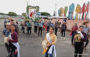 ¡Un Fin de Semana Enorme, Grande, de tanta Fiesta!