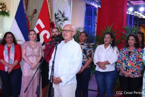 ¡Un Fin de Semana Enorme, Grande, de tanta Fiesta!