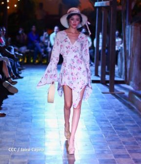 Granada exhibe lo mejor de la creatividad en el diseño, arte y la moda