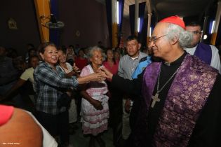 Cardenal Brenes participa de Viacrucis en Carazo
