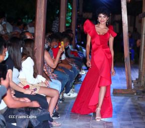 Granada exhibe lo mejor de la creatividad en el diseño, arte y la moda