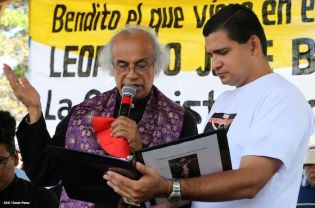 Cardenal Brenes participa de Viacrucis en Carazo