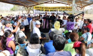 Cardenal Brenes participa de Viacrucis en Carazo