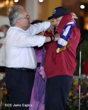 Juramentación del Pueblo Presidente