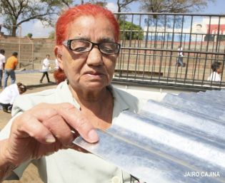 Entrega de Plan Techo en Managua