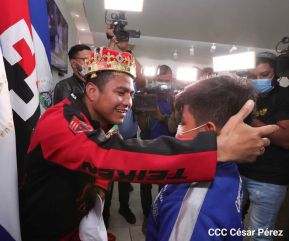 Román "Chocolatito" González:  "Este título no es solo mío, también es de ustedes”