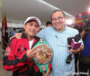 Román "Chocolatito" González:  "Este título no es solo mío, también es de ustedes”