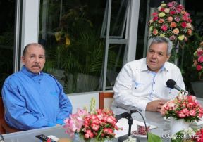 Encuentro del Presidente Daniel Ortega y Vicepresidenta Rosario Murillo con Presidente del BCIE