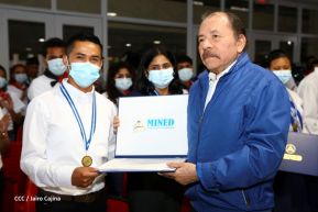 Conmemoración del 42 aniversario de la Gran Cruzada Nacional de Alfabetización