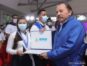 Conmemoración del 42 aniversario de la Gran Cruzada Nacional de Alfabetización